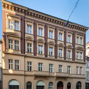 4* Aparthotel Capital -